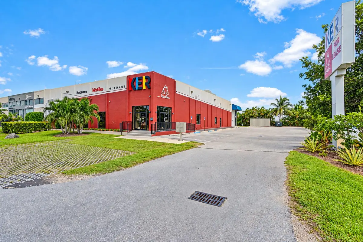 Exterior at 3400 NW 78th Avenue 6, Doral
