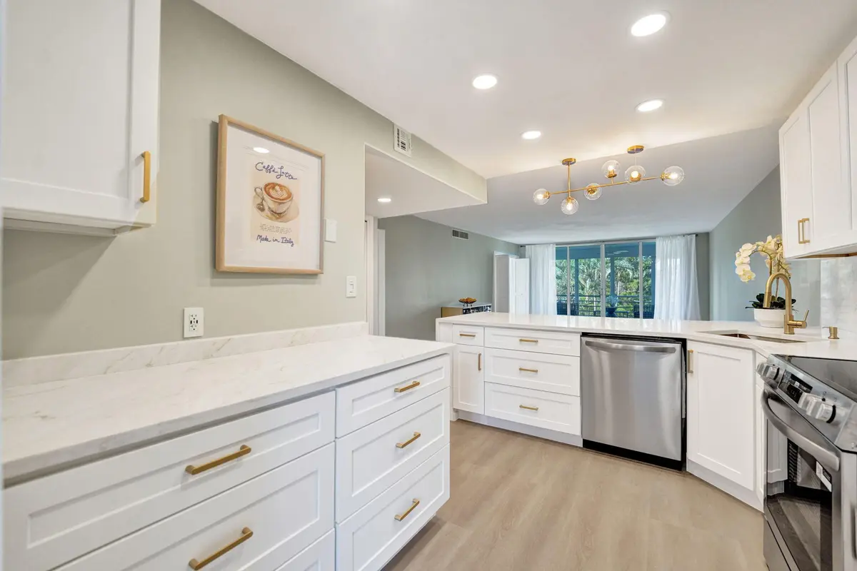 39-web-or-mls-DSC08315 at 3010 N COURSE Drive 312, Pompano Beach