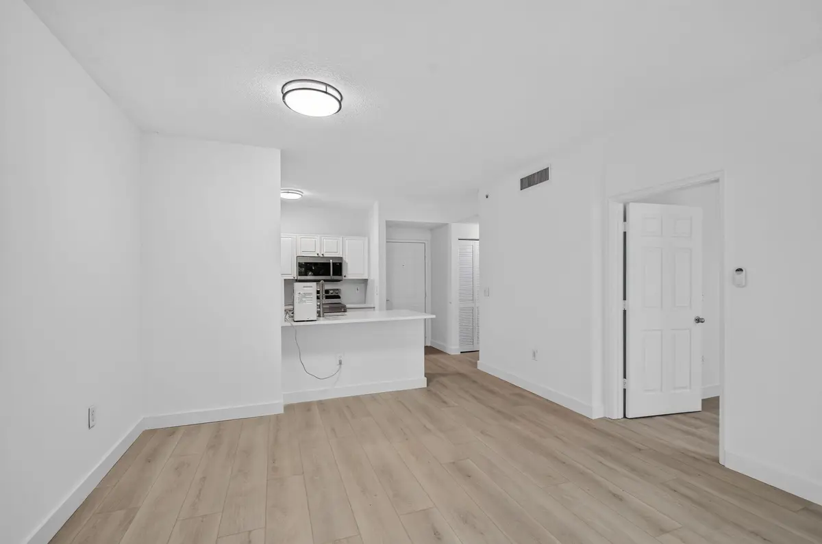 7-web-or-mls-DSC_2198 at 630 S Sapodilla Avenue 223, West Palm Beach
