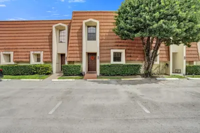 178 NW 115th Terrace, Plantation – Townhouse for sale