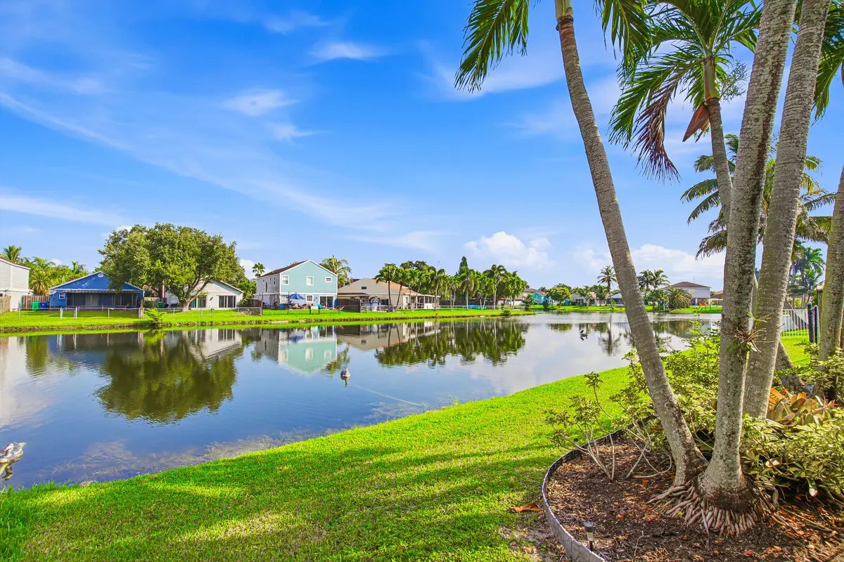 Back Home-B at 501 Lakeside Circle, Sunrise