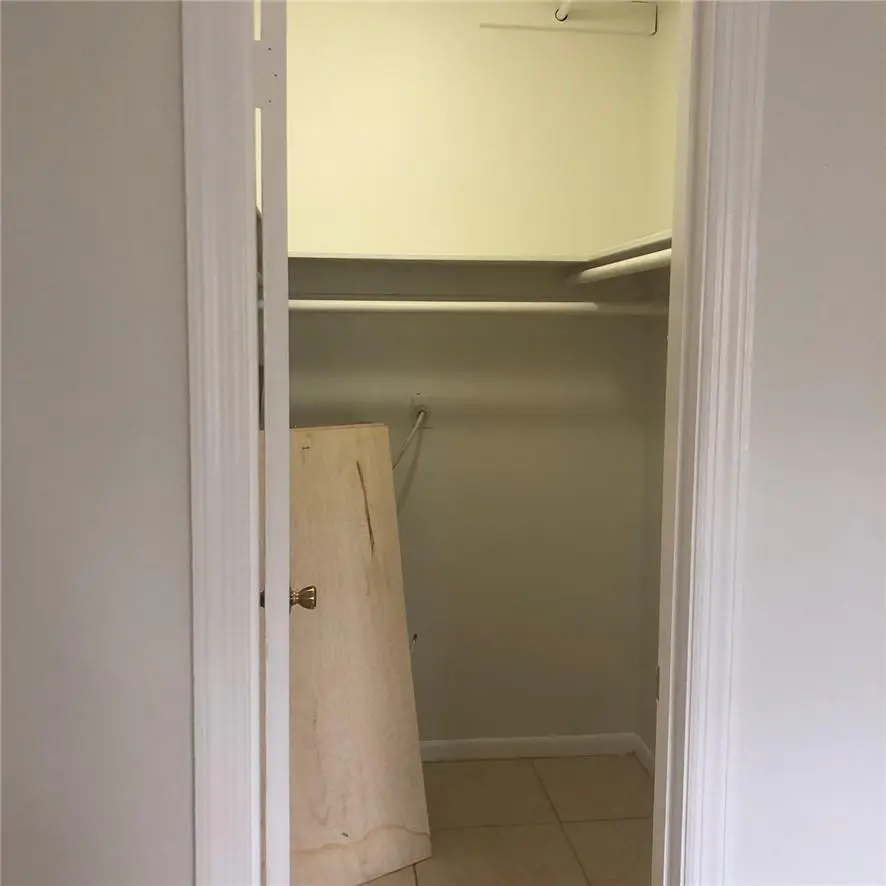 Photo 5 at 2426 SE 17TH Causeway 205A, Fort Lauderdale
