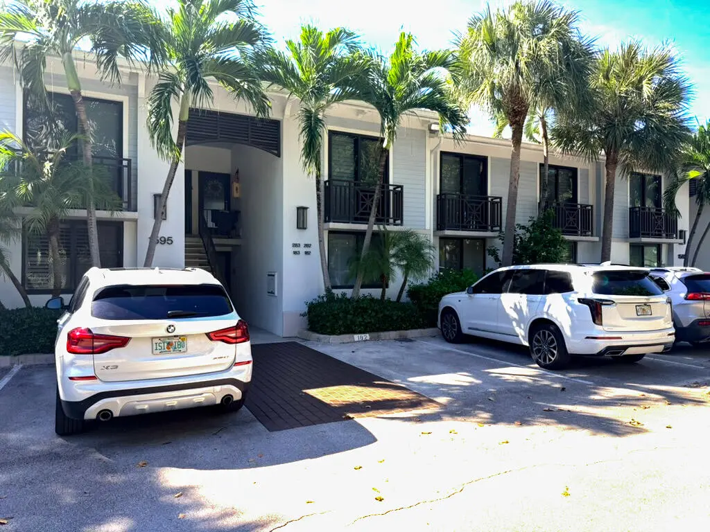 unitfront at 1595 S OCEAN Lane 182, Fort Lauderdale