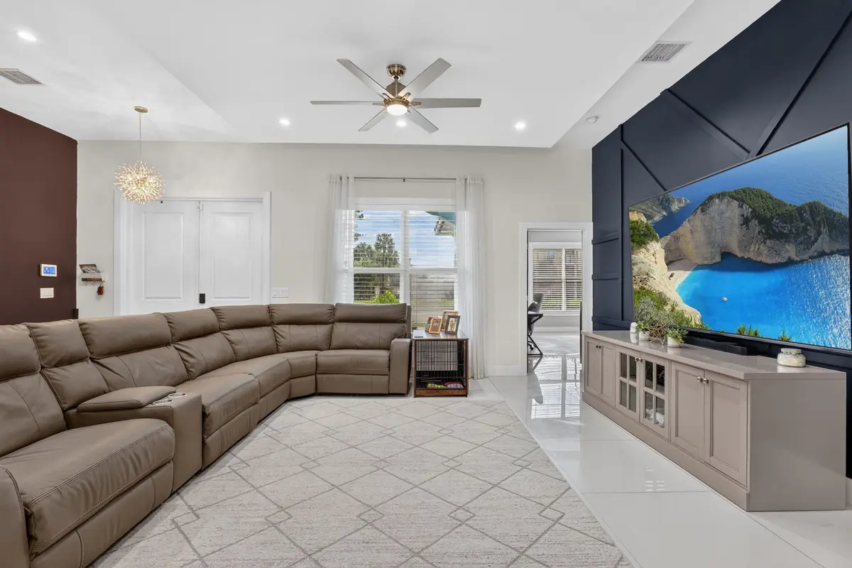 family area at 2865 SW Rosser Boulevard, Port St. Lucie