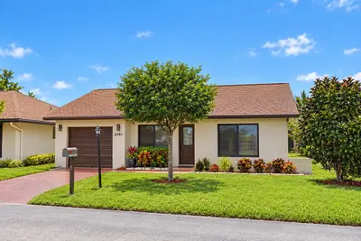 2281 SW 17TH Drive, Deerfield Beach – Single Family Residence for sale