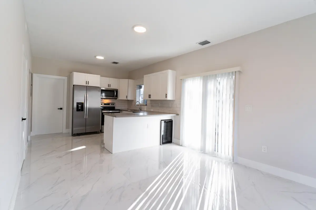 DDB08928 at 2284 NW 82nd Street 1, Miami
