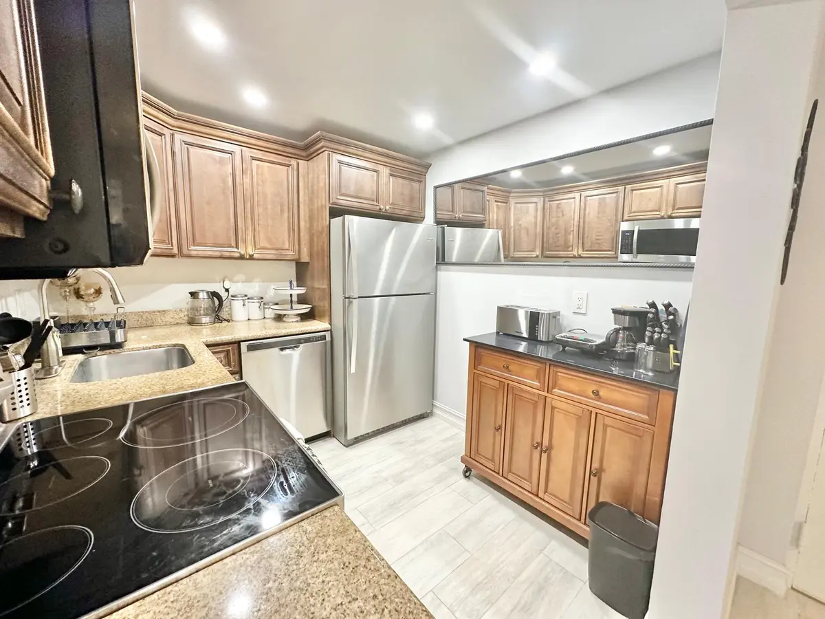 WhatsApp Image 2024-10-30 at 11.22.40_78 at 470 NW 20th Street Unit 205, Boca Raton