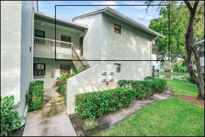 4063 CARAMBOLA Circle 2977, Coconut Creek – Condominium for sale