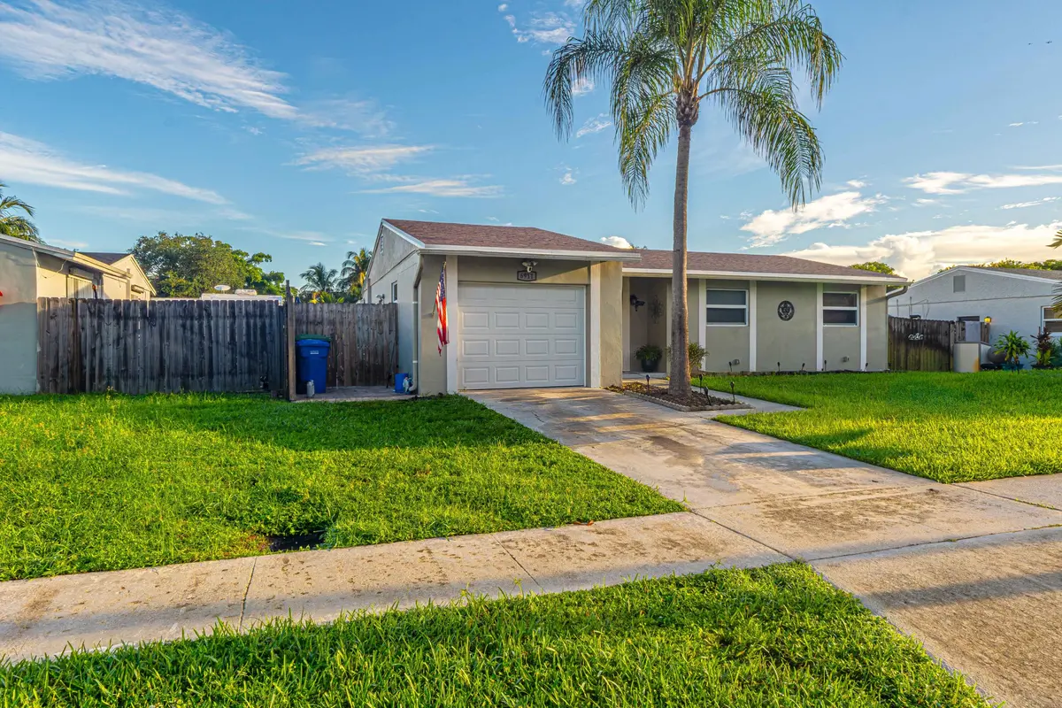 MLS-1 at 6911 SW 1ST Court, Margate