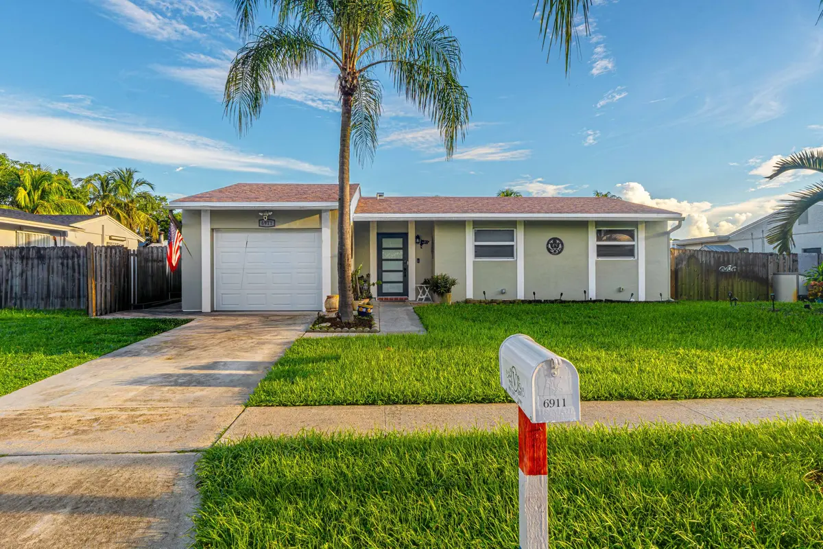 MLS-2 at 6911 SW 1ST Court, Margate