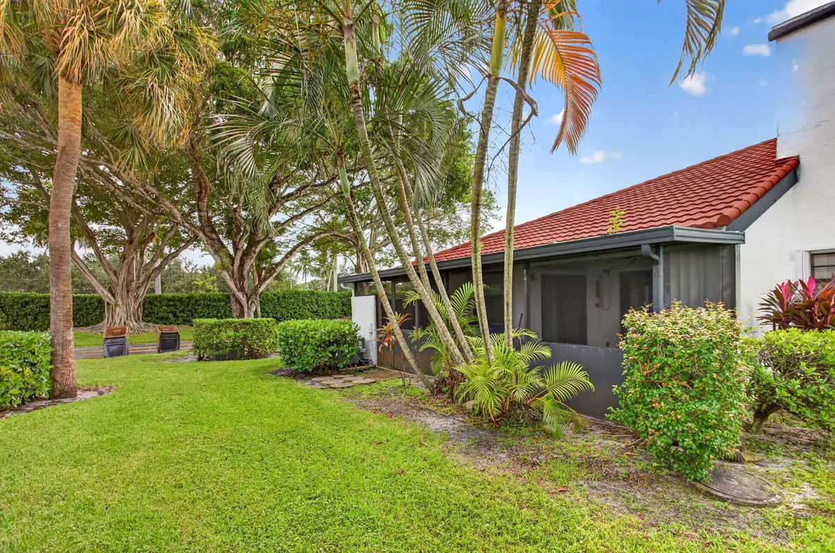 7-web-or-mls-509-10 at 509 NW 36th Avenue, Deerfield Beach