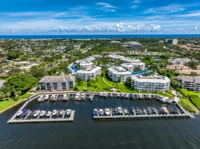441 Bay Colony Drive, Juno Beach – Condominium for sale