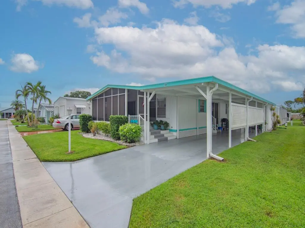 Front of Structure at 4800 SE Federal Highway, Stuart