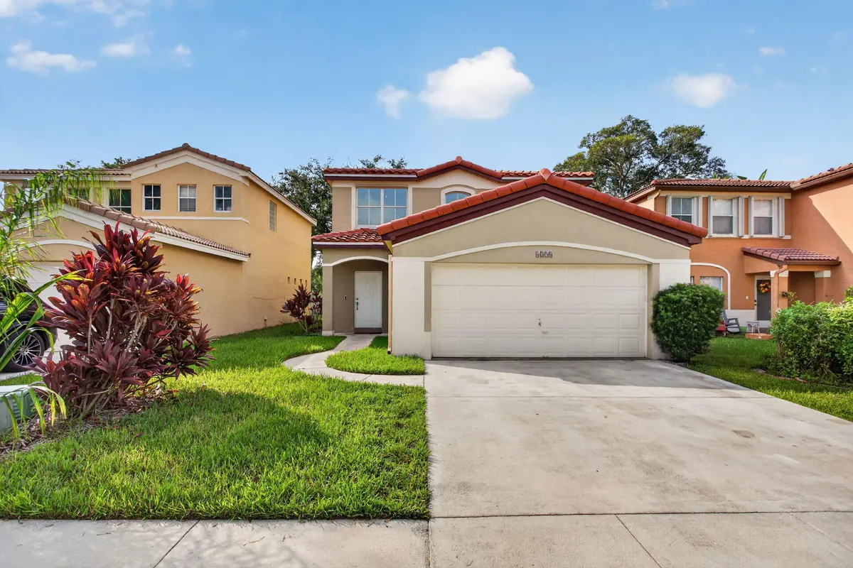 front elevation at 4258 NW 1st Drive, Deerfield Beach