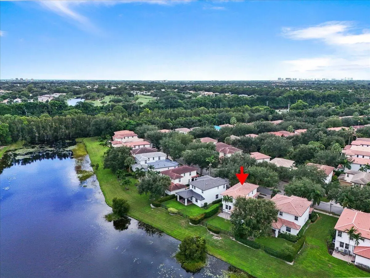 Stunning Lake Views at 651 Castle Drive, Palm Beach Gardens