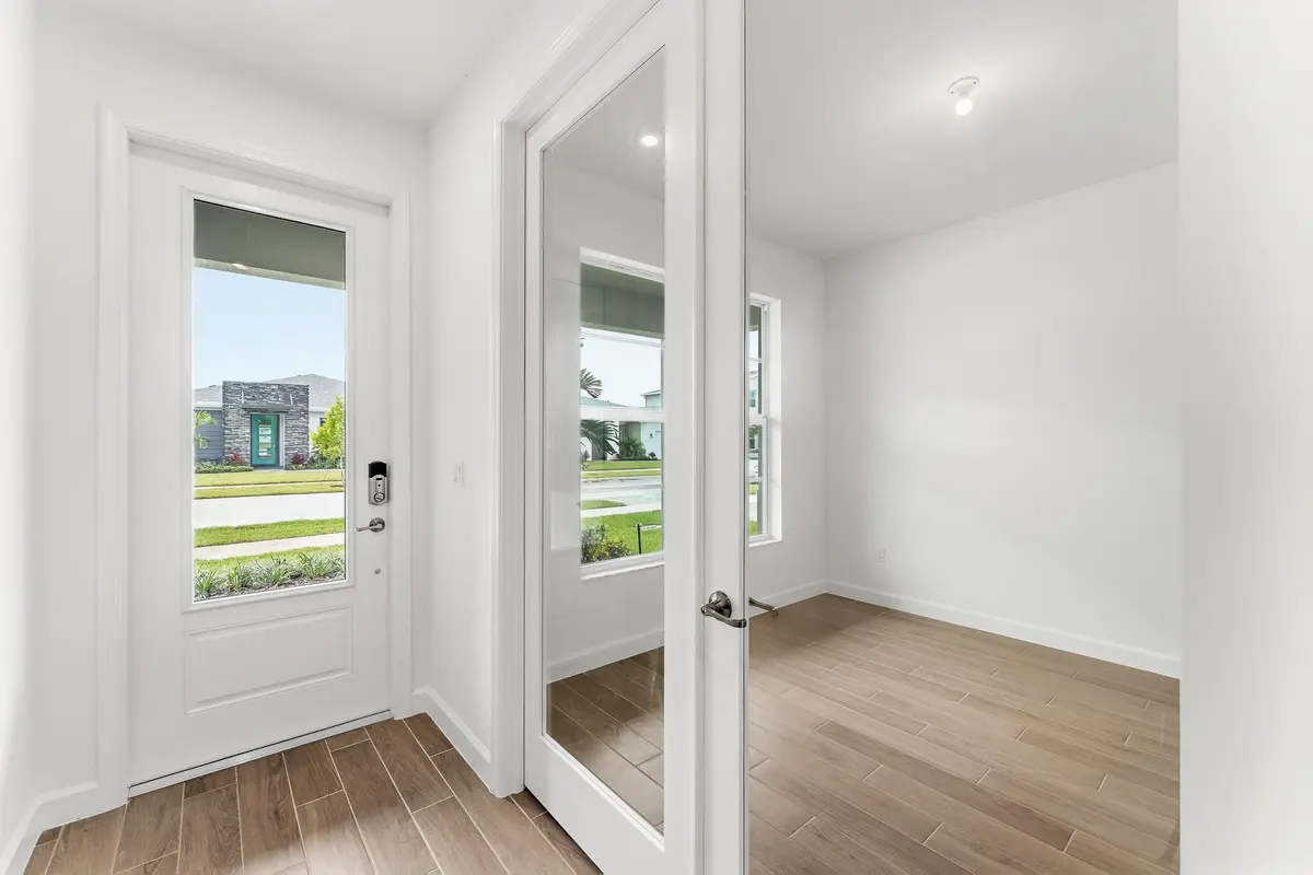US_SEF_BRIAR_LOT 127_FOYER at 13341 SW Bally Drive, Port St. Lucie