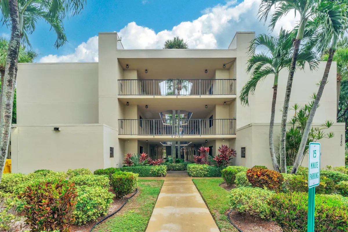 Welcome Home at 5280 LAS VERDES Circle 320, Delray Beach