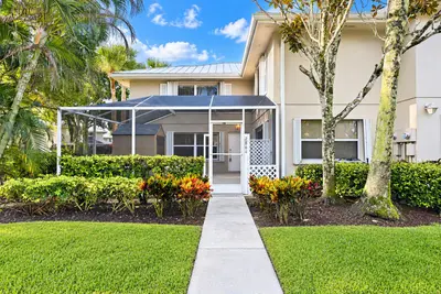 2864 SW Lakemont Place, Palm City – Townhouse for sale