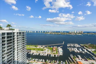 220 LAKE SHORE Drive 2406, West Palm Beach – Condominium for rent