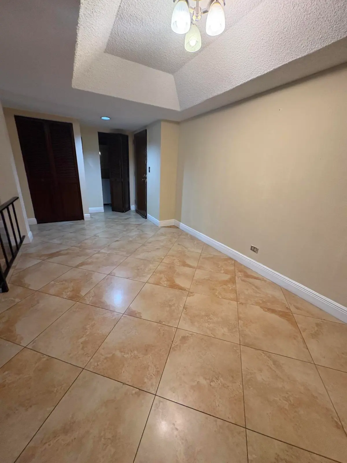 IMG_9493 at 3730 INVERRARY Drive 1W, Lauderhill