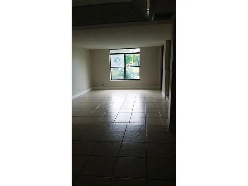 Photo 7 at 3730 Inverrary Drive 2X, Lauderhill