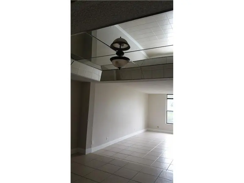 Photo 8 at 3730 Inverrary Drive 2X, Lauderhill