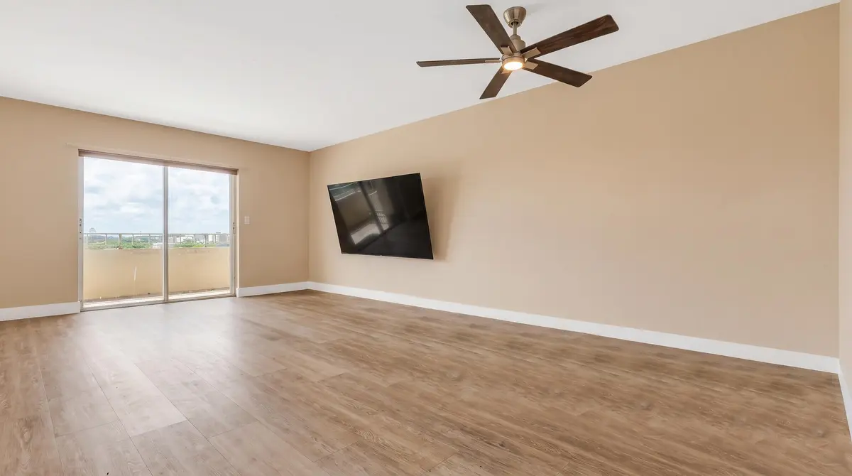 900 NE 18th Avenue 802, Fort Lauderdale, FL – photo 5
