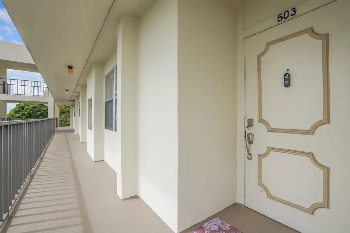 03_Image_3_mls at 3959 VIA POINCIANA 503, Lake Worth