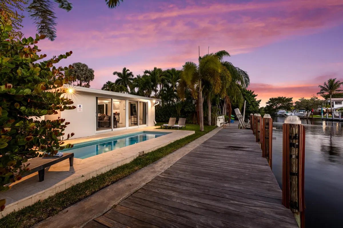 20260331-20260329-CW5A2919-HDR at 2417 NE 19th Avenue, Wilton Manors