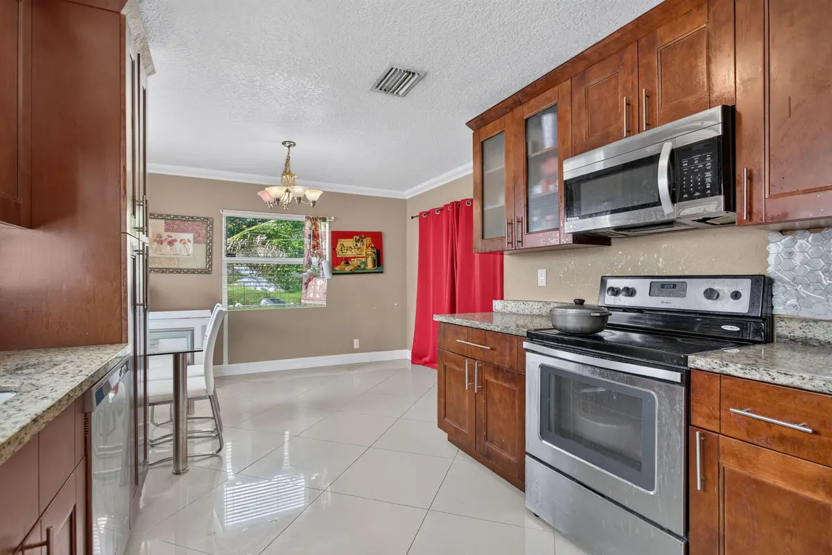 13-web-or-mls-6351-13 at 6351 SW 10TH Court, North Lauderdale