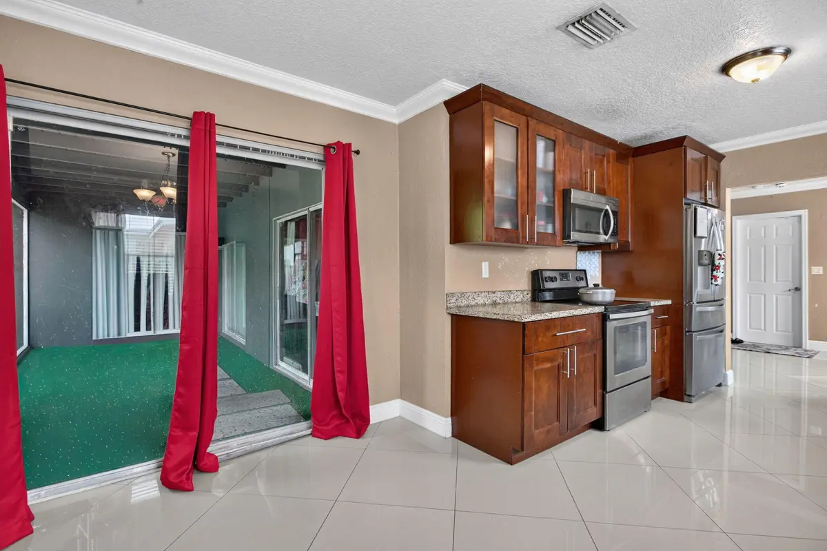 15-web-or-mls-6351-15 at 6351 SW 10TH Court, North Lauderdale