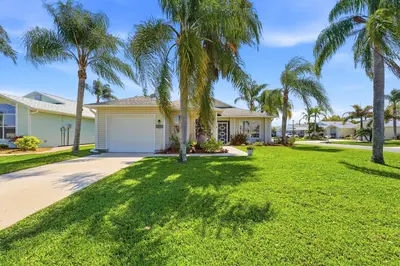 5930 Foxtail Way, Fort Pierce – Single Family Residence for sale