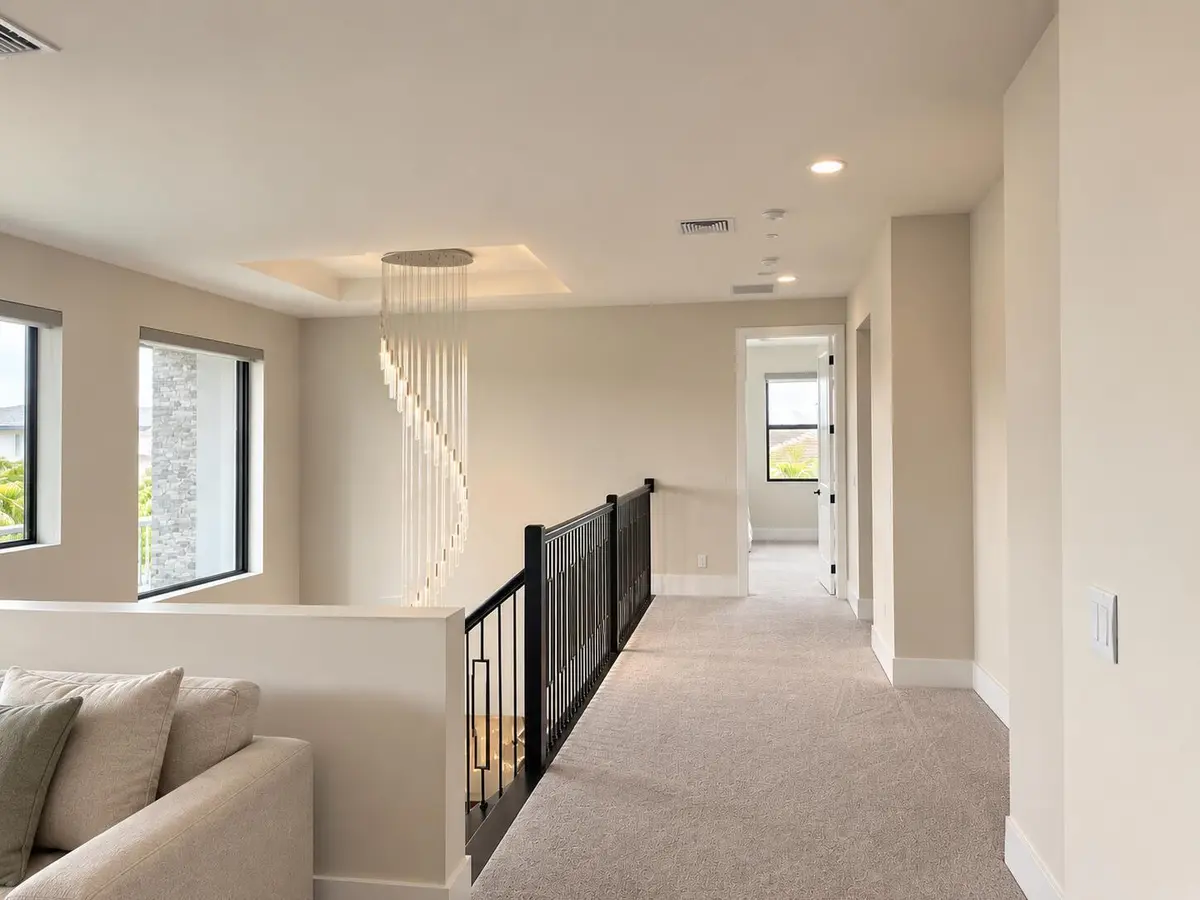 07_beyc6ac7e6de15df2 at 9215 CORAL ISLES Circle, Palm Beach Gardens