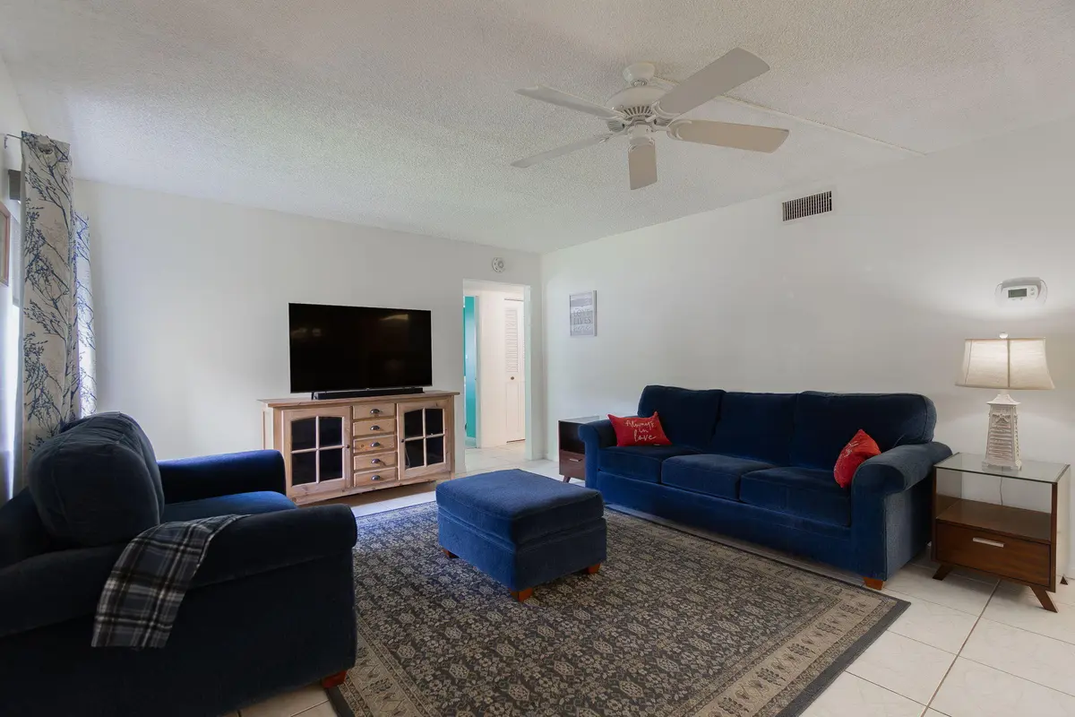 5-web-or-mls-DSC00725 at 136 Lake Pine Circle A1, Greenacres