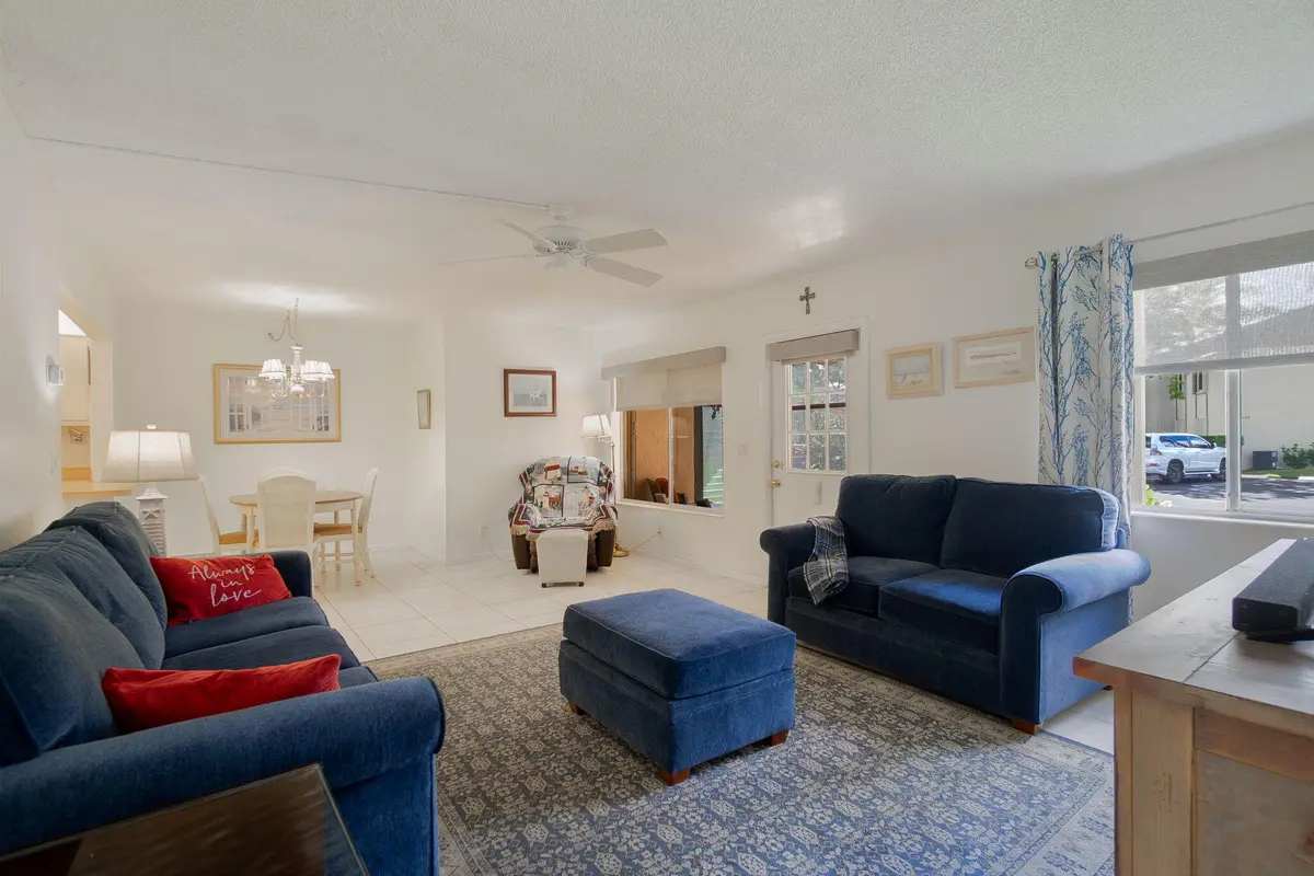 7-web-or-mls-DSC00718 at 136 Lake Pine Circle A1, Greenacres