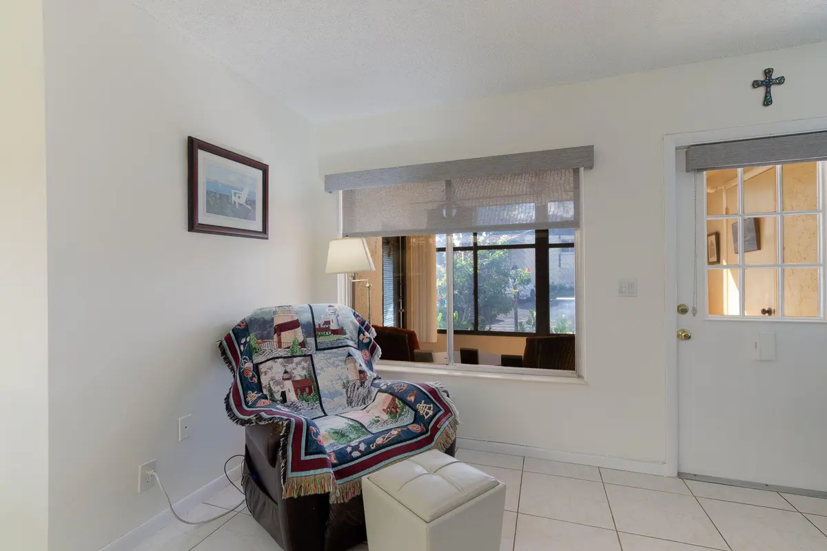 8-web-or-mls-DSC00734 at 136 Lake Pine Circle A1, Greenacres