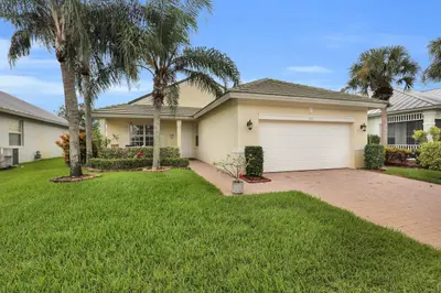 131 NW BERKELEY Avenue, Port St. Lucie – Single Family Residence for sale