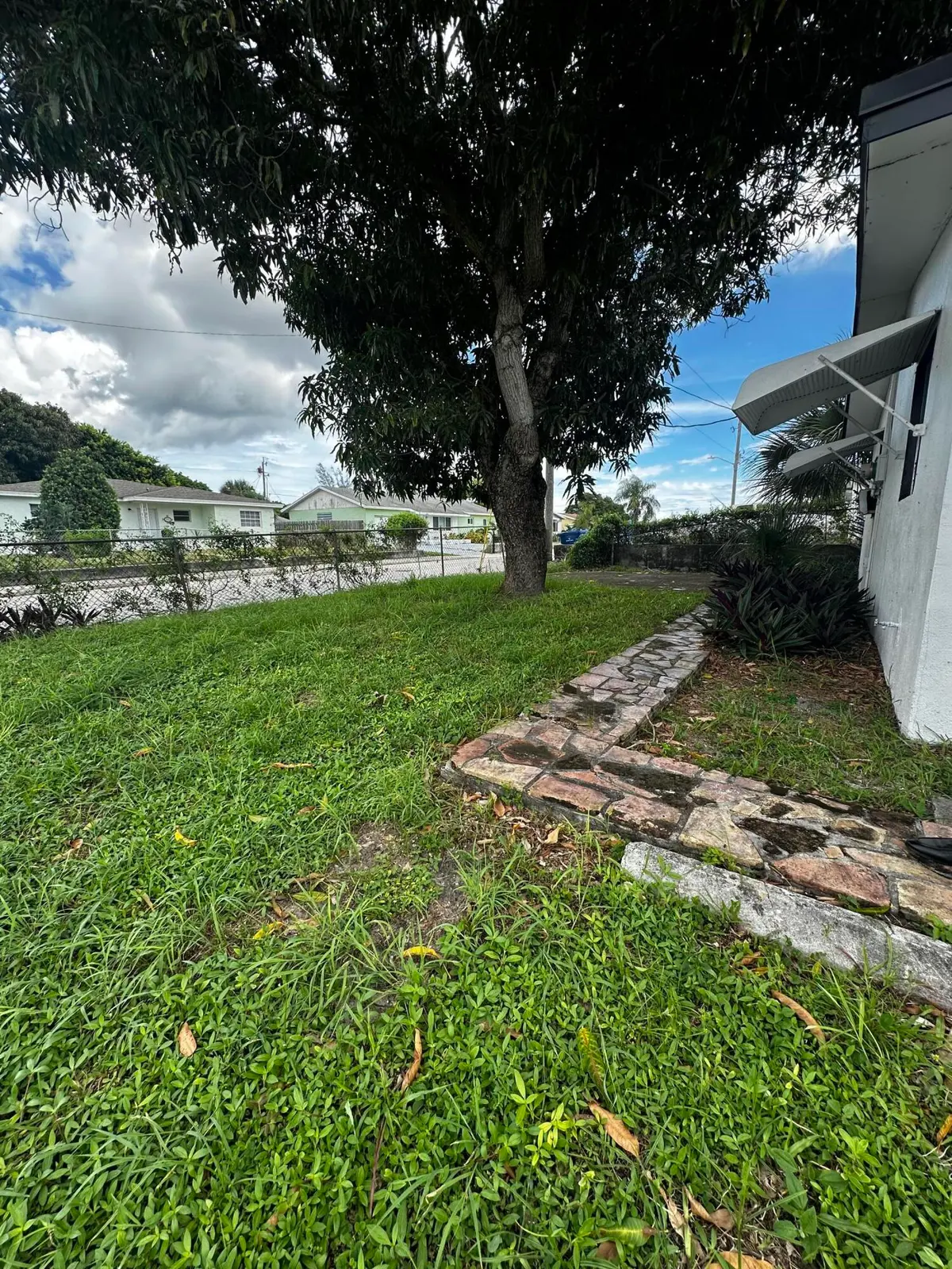 IMG_7798 at 3116 RJ HENDLEY Avenue, Riviera Beach