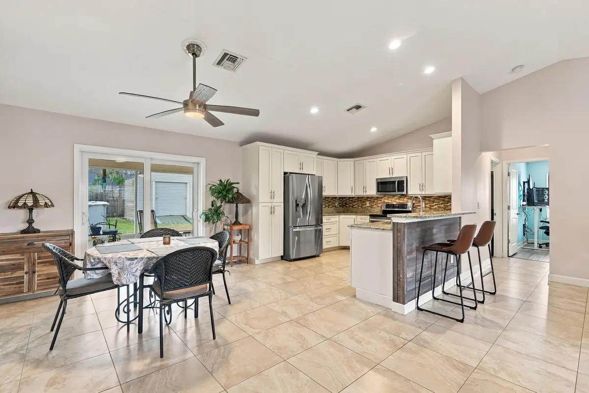 17_img00091 at 1697 SE LORRAINE Street, Port St. Lucie