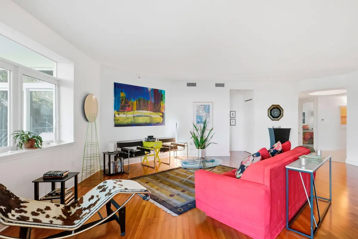 7-web-or-mls-023_0E2A0896 at 309 E OCEAN Avenue 202, Lantana