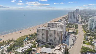 133 N POMPANO BEACH Boulevard PH-11, Pompano Beach – Condominium for sale