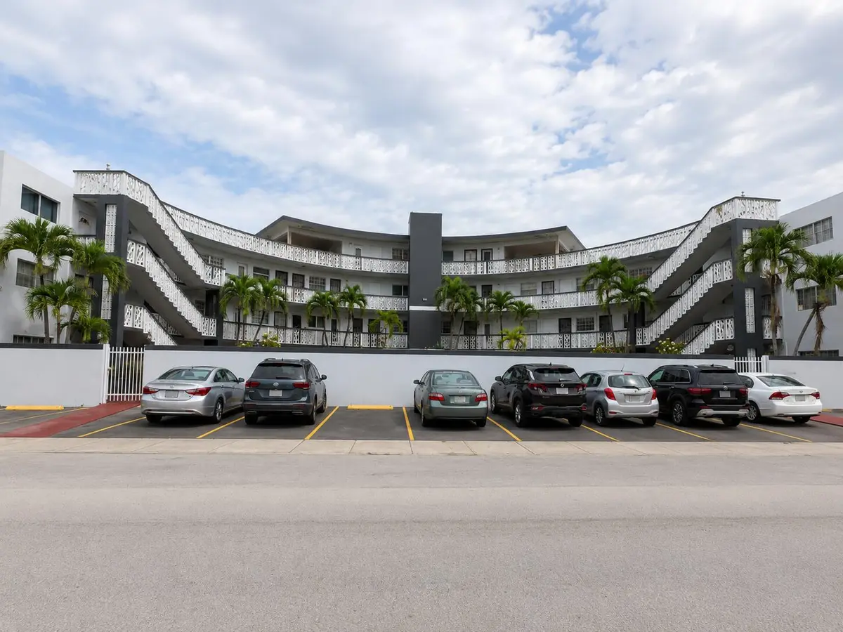 FD58C21E-A042-4252-B9DE-94538B3BF8A2 at 11 SW 52ND Avenue 7B, Miami