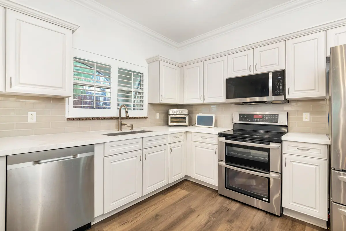 low-17 at 327 Monceaux Road, West Palm Beach