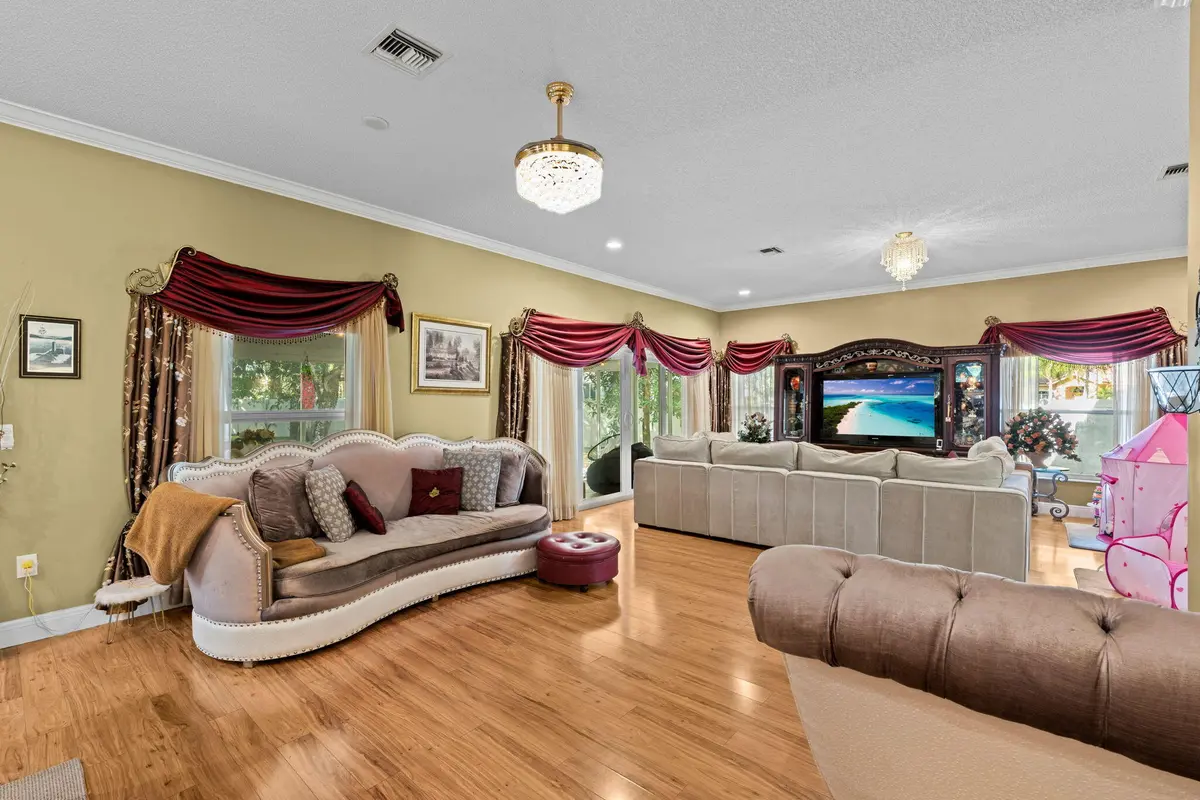 11-web-or-mls-A7405859 at 5304 NW 66th Avenue, Lauderhill