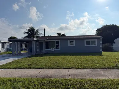 1526 NE 1ST Court, Boynton Beach – Single Family Residence for rent