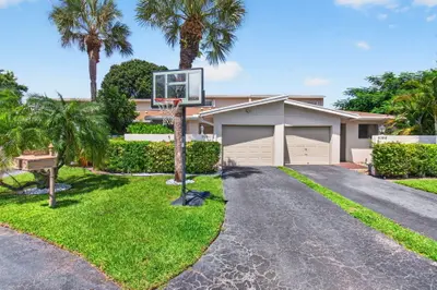 6391 Toulon Drive, Boca Raton – Villa for rent