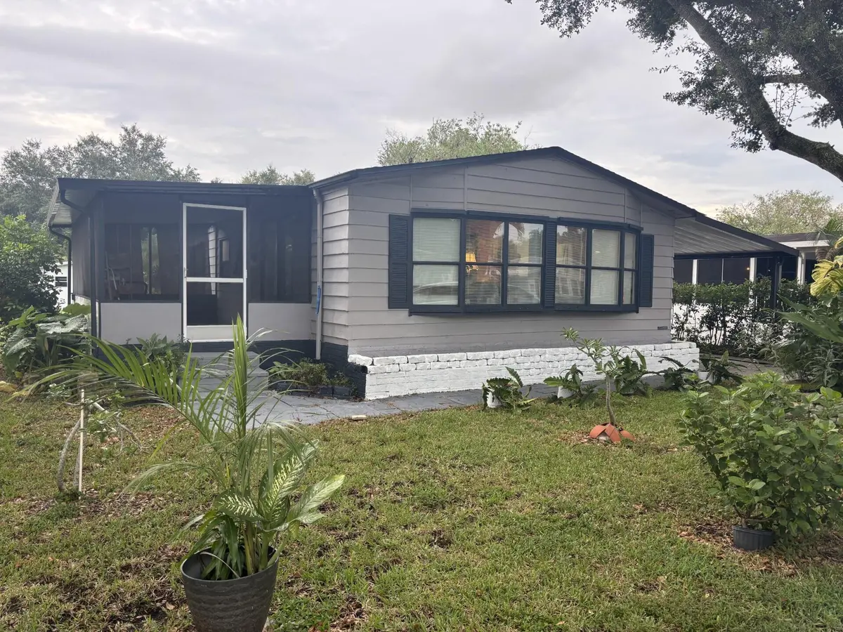 ffaf95ae-d5f5-4268-b074-7036d29e4858 at 6761 NW 44th Avenue, Coconut Creek