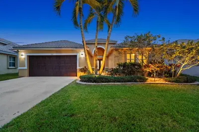 1242 Meadows Boulevard, Weston – Single Family Residence for sale