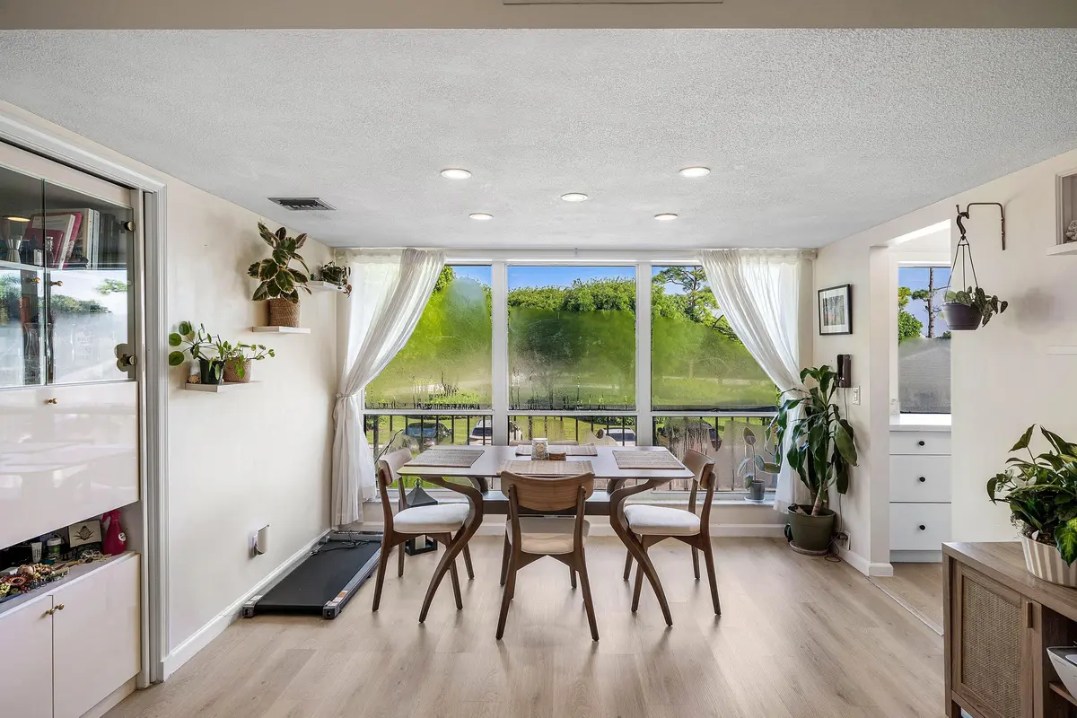 Dining Area at 4660 Kittiwake Court Kingfisher, Boynton Beach