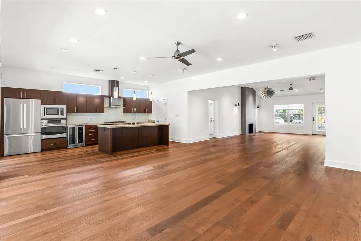 Photo 5 at 521 NE 8th Avenue, Fort Lauderdale